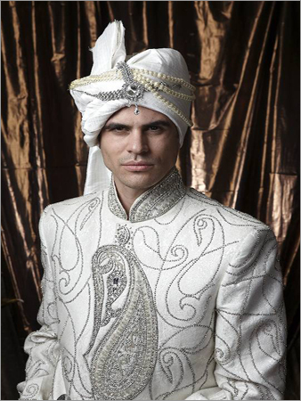 akbar sherwani