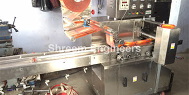 Pouch Packing Machine