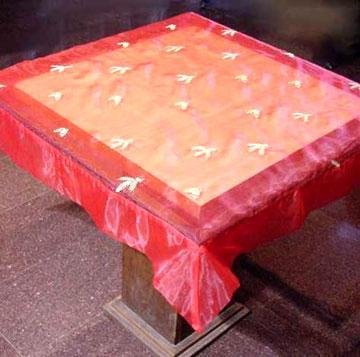 Table Cloths and Runners