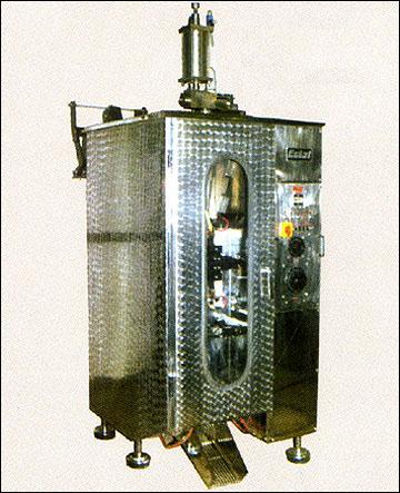 Packaging Machinery for Oils - Stainless Steel, 2700x910x810 mm, 800-1500 Pouches/Hr | Accurate Dosing, Pneumatic Filling, Reliable Sealing