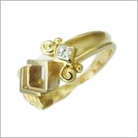 Gold Ring - Gold, Size 6-8, Diamond | Elegant Design, Polished Finish, Prong Setting