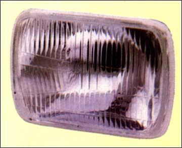 Head Lamp Unit. Rectangular (200 x 142mm) Suitable for American, European and Japanese vehicles