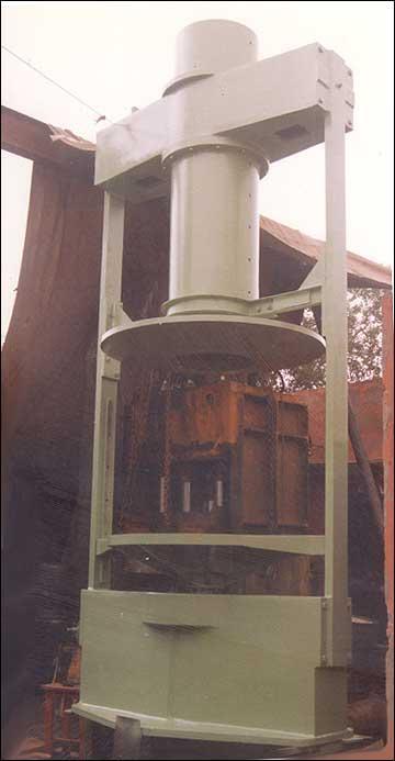 Tractor Bagging Machine - Steel Frame, Large Scale, Hydraulic Power | Semi-Automatic, High Capacity, Durable, Efficient Bagging