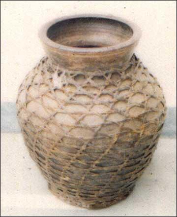 Clay Pot With Coir Mesh