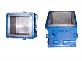 Cube Moulds - Cast Iron, Variable Sizes, IS/BS Standards | Precise Machining, +/-0.02mm Accuracy, Base Plate Included