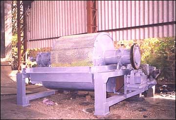 Rotary Vacuum Drum Filter - Stainless Steel 1.5M Diameter x 2.5M Length 7MÂ² Filtration Area | Efficient Filtration High Solids Capture Easy Maintenance Durable Design Versatile Application 22Kw Motor 1Rpm Rotation -80Kpa Vacuum Pressure