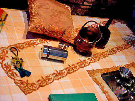 Runner & Cushions - Lisa