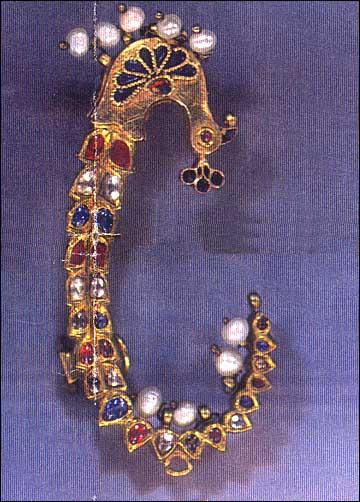 Whole earrings