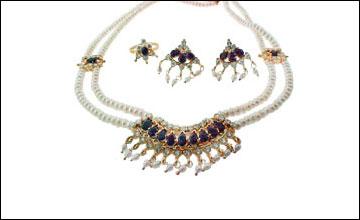 Pendant Pearl Set - Silver 16 Inch Necklace, Black Mona-Lisa Stone, AAA Freshwater Pearls, Earrings & Ring