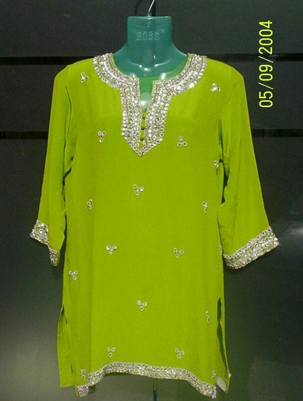 LUCKNOWI ETHNIC KURTI
