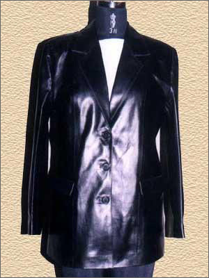 लेदर वस्त्र