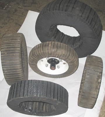 Engineering Goods - Rubber, 80 Shore A Hardness, 1.1 g/cm³ Density | Durable, High Grip, Wear Resistant, Impact Resistant, Vibration Dampening, Heat Resistant, Load Capacity 500 kg