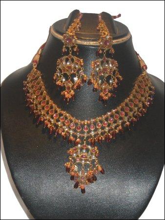 Kundan Necklace Set