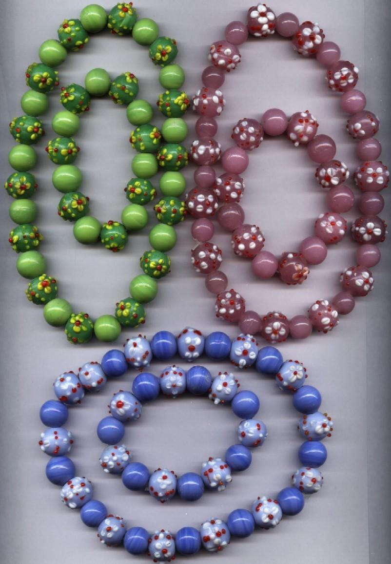 Glass bead chocker and bracelet (in elastic)