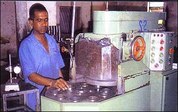 Workshop - Metal, Electric, Variable Speed, Automated Control | High Precision, Integrated Coolant, Durable, Easy Operation, Versatile, Efficient Output