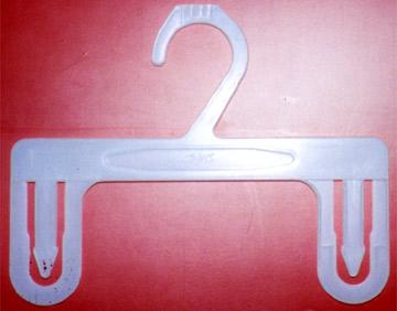 Bottom Hanger