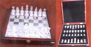 Glass Chess 14x14x2 with a safe inbuilt packing weighing 2.4kg (approx)