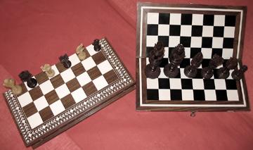 Left wooden 14"Chess box white inlay on borders