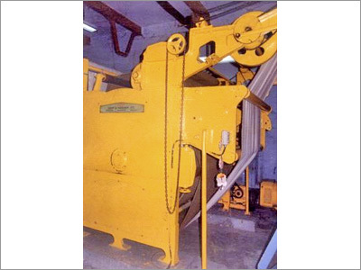 Felt Calendar for Removing Creaze