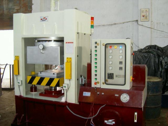 Vacuum Compression Moulding Presses