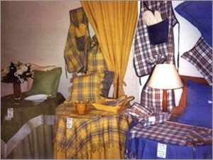 Plain/Check Tablecloth and Kitchen Linen
