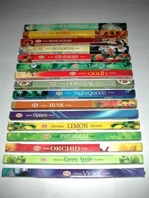 Incense Sticks - Wood, 20x1x0.5 cm | Aromatic Fragrance, Medium Intensity, Long Lasting, Calming Effect, Variety of Scents, 8 Sticks/Pack