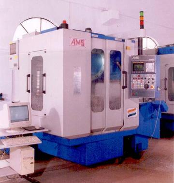 CNC Vertical Machine - Cast Iron 5000x3000x2000 Mm 15Kw 10000 Rpm | High Precision Siemens 840D Control Versatile Tooling