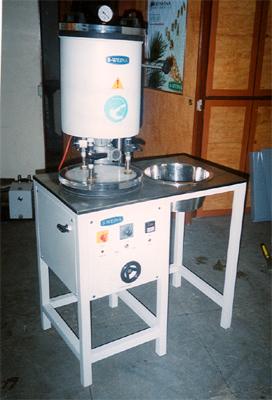 Vaccum Invesrment Machine