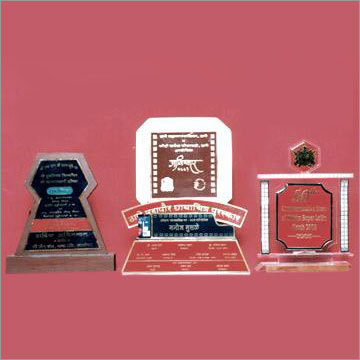 Trophies Souvenirs & Momentoes