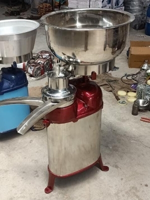 Milk Cream Separator 700 Lph - Color: Red