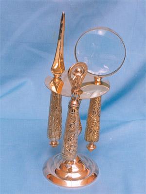 Magnifying Glass Paper Cutter Bottel Opener with Stand.