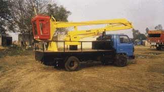 ARTICULATED-ACCESS-PLATFORM