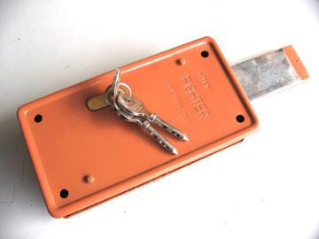 Automatic Shutter Side Lock