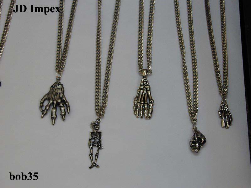 Skull Pendants with Chains - Metal Alloy 18 Inch Silver | Lead-Free Antique Finish Stylish Durable Accessory