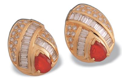 Earrings in 18K Yellow Gold