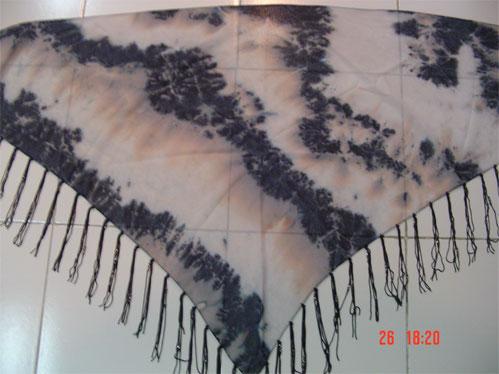 TYE N DYE TRIANGLE
