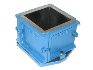Cube mould (as per BS Standards)