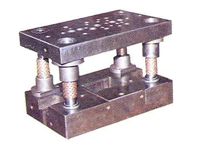 PRECISION PILLAR DIE SETS