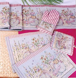 Placemats, Runners, Mittens