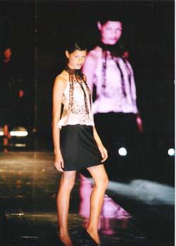 tabi silk top, blended fabric short skirt & beaded necklace
