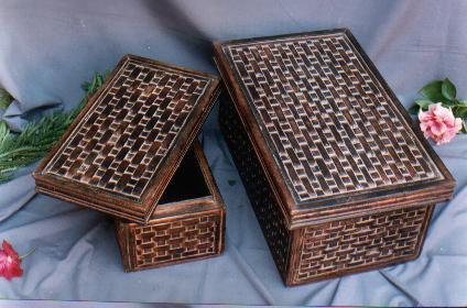 WOODEN BOX