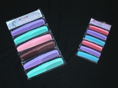 plastic ladies pocket comb.