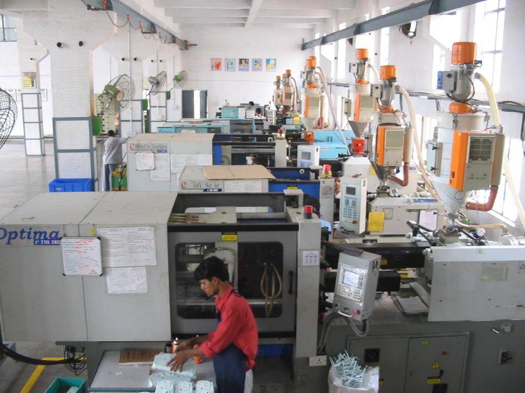 Injection Moulding Machine