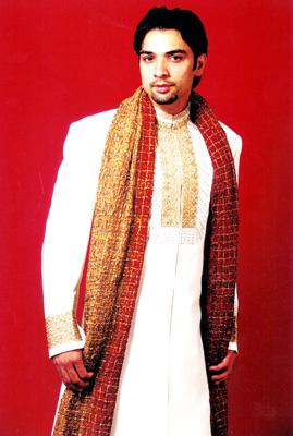 Off-white sherwani with blocks of hand embroidery