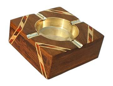 Ash tray