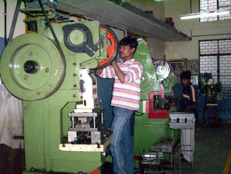 POWER PRESS