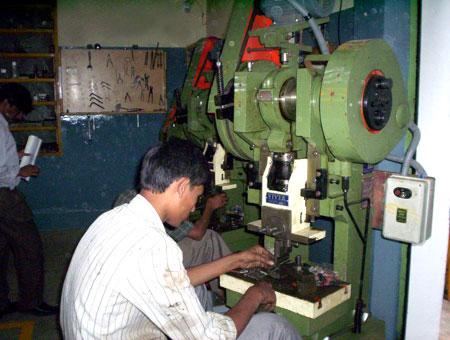 POWER PRESS