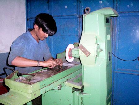SURFACE GRINDING