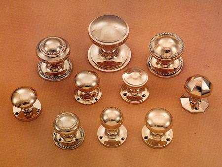 DOOR FITTINGS - DOOR KNOBS