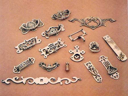 CABINET FITTINGS
